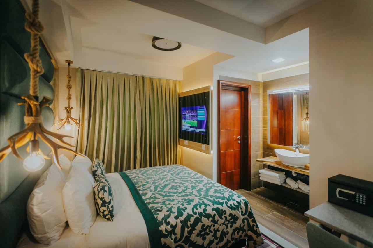 Lostrita - Pastravarie, Hotel & Spa 巴亚马雷 外观 照片